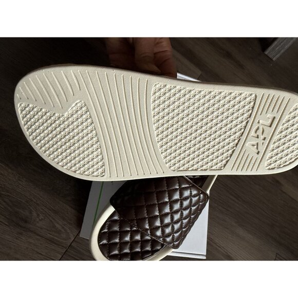 Sold - Picture 4 of 4